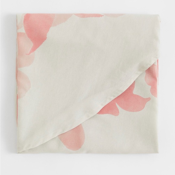 H&m cotton round tablecloth - Picture 2 of 5